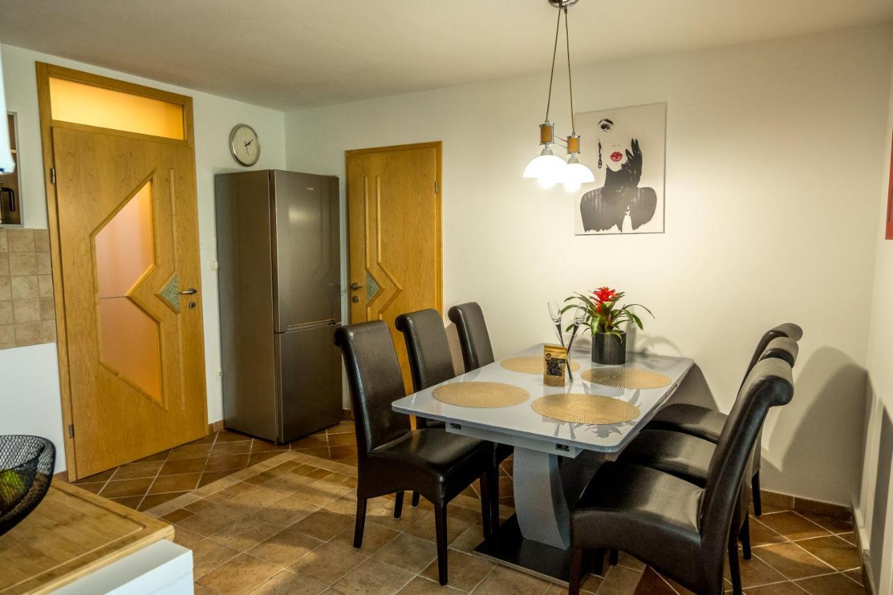 Relax & Beautiful View Apartment Словени Градец Екстериор снимка
